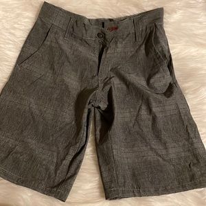 Burnside short boys size 26 (14/16) NWT